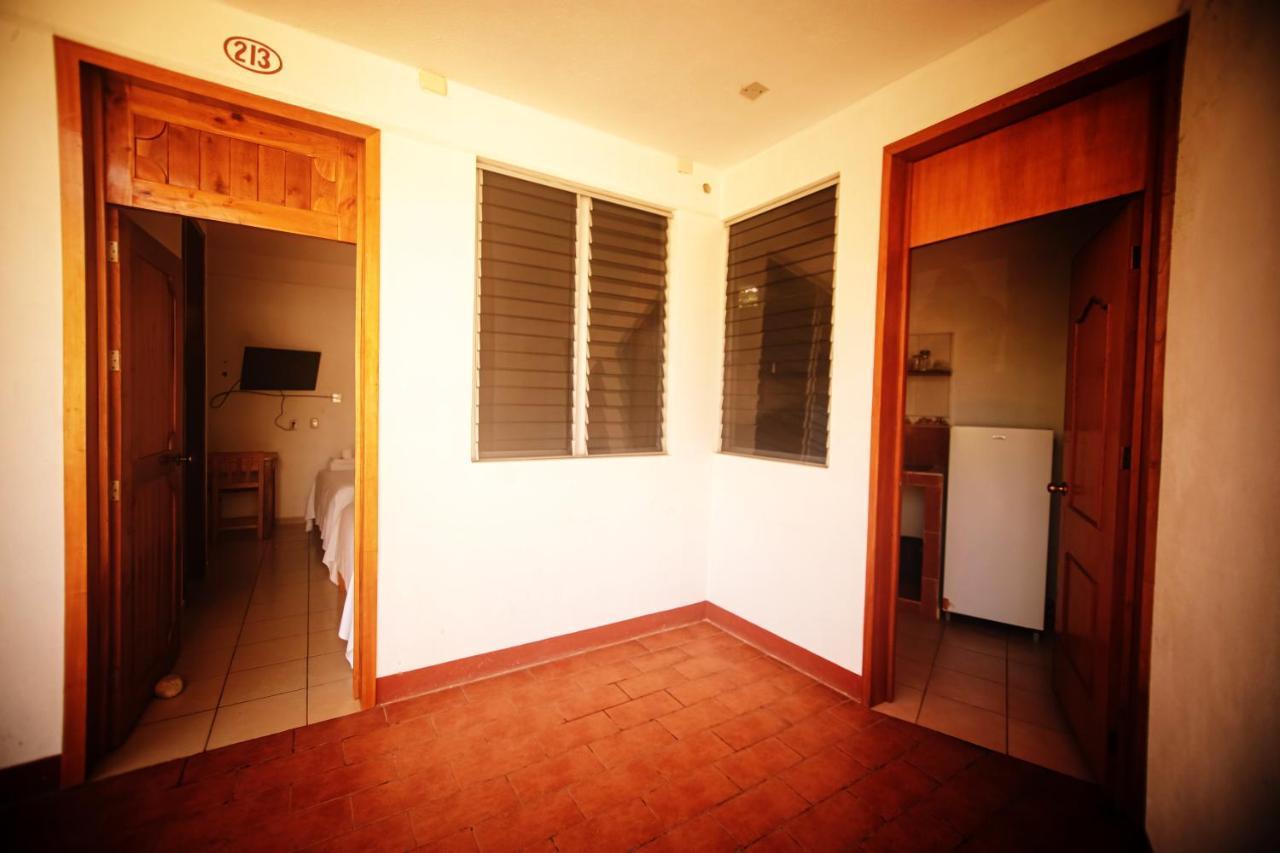 Hotel Yurimar Puerto Escondido  Kültér fotó